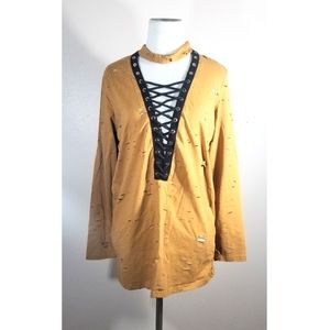 Hot & Delicious Mustard Distressed T…